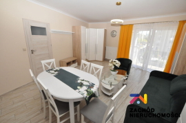 Przestronna Kawalerka 40 M2 W Apartamentowcu